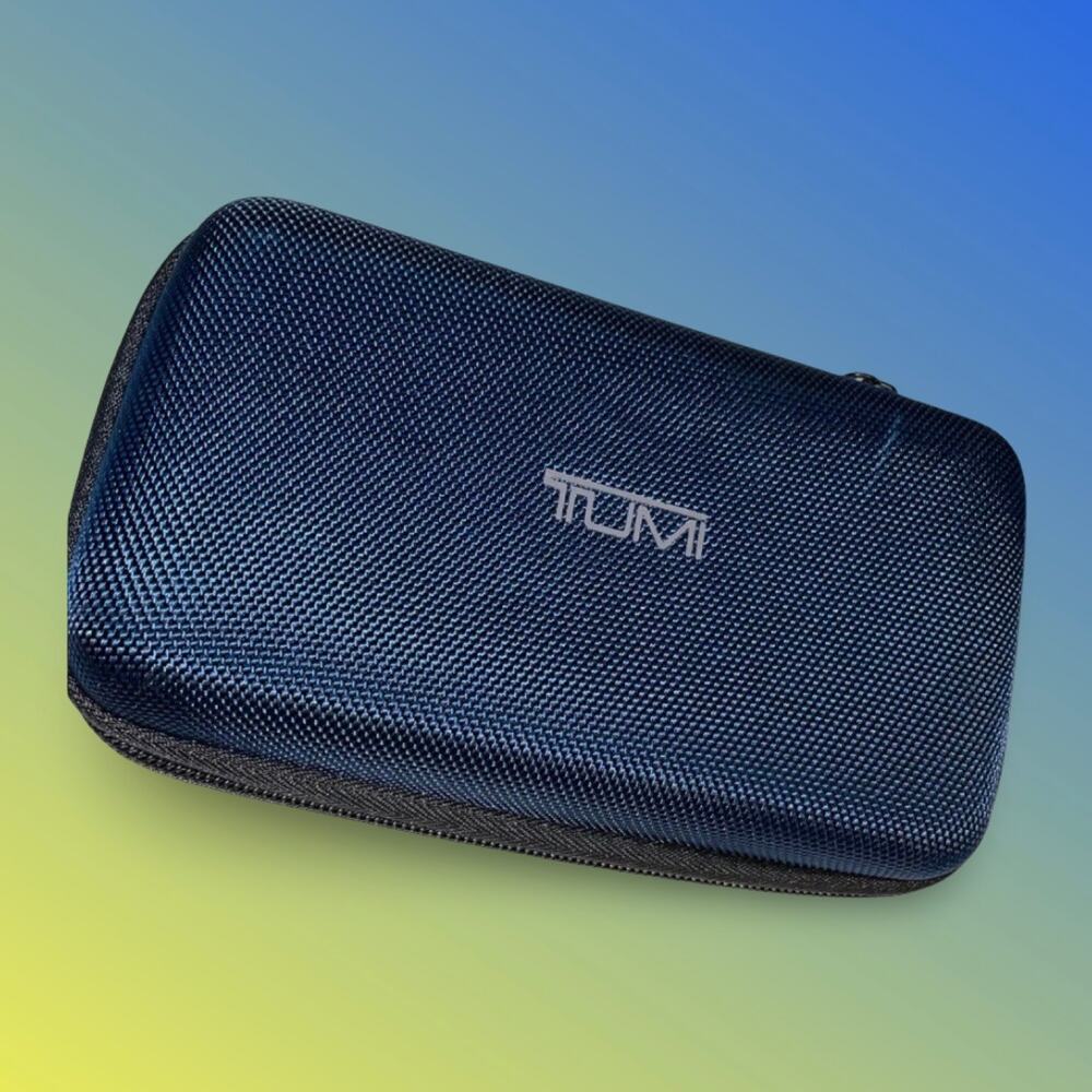 Tumi for Delta First Class Amenity Travel Hard Case Only Blue Zip Around Holiday